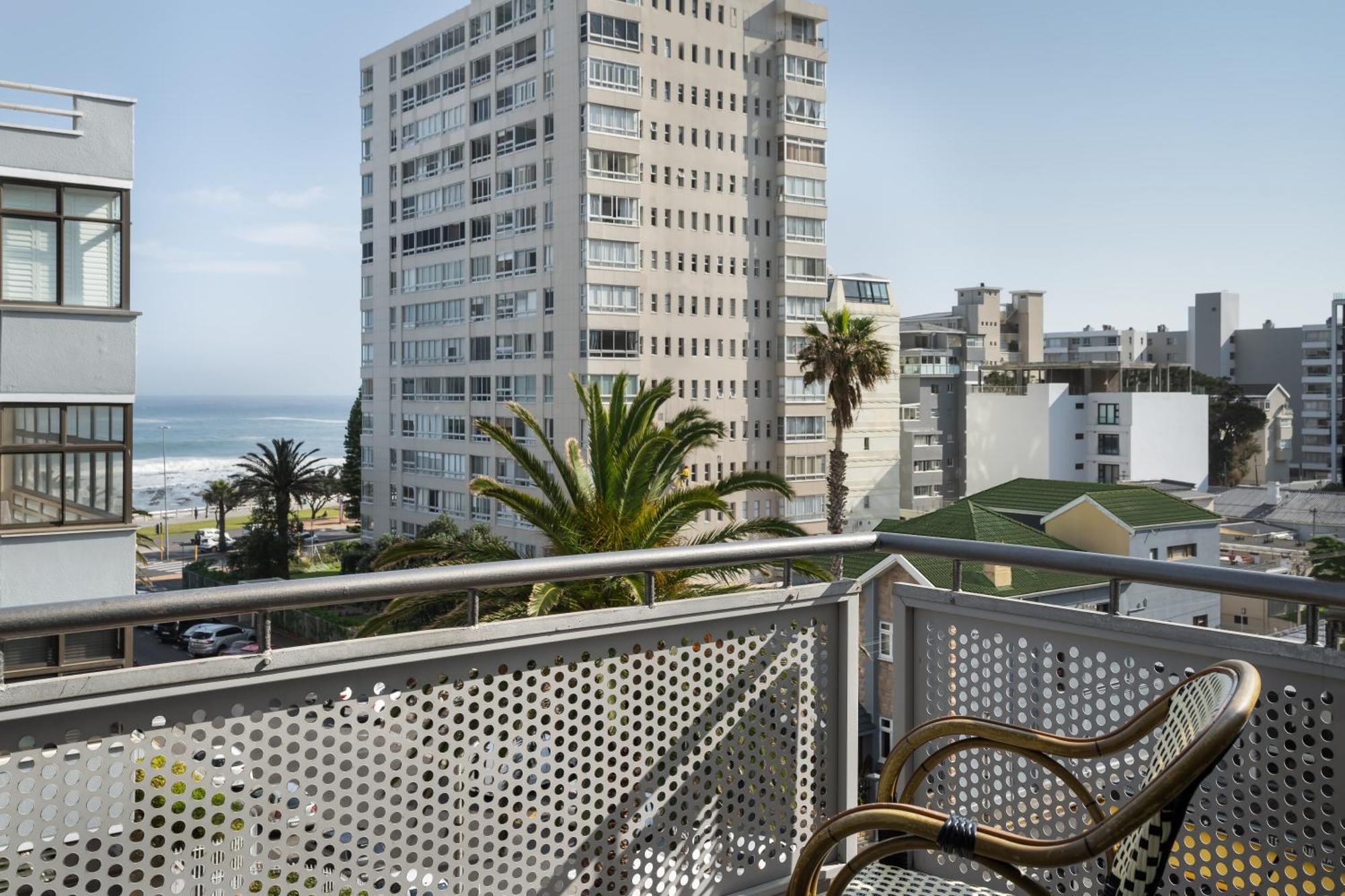Protea Hotel By Marriott Cape Town Sea Point Екстериор снимка