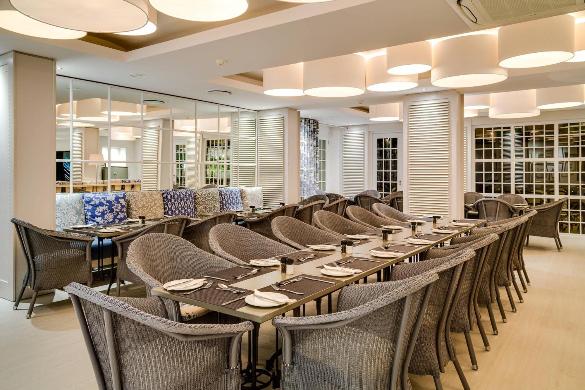 Protea Hotel By Marriott Cape Town Sea Point Екстериор снимка