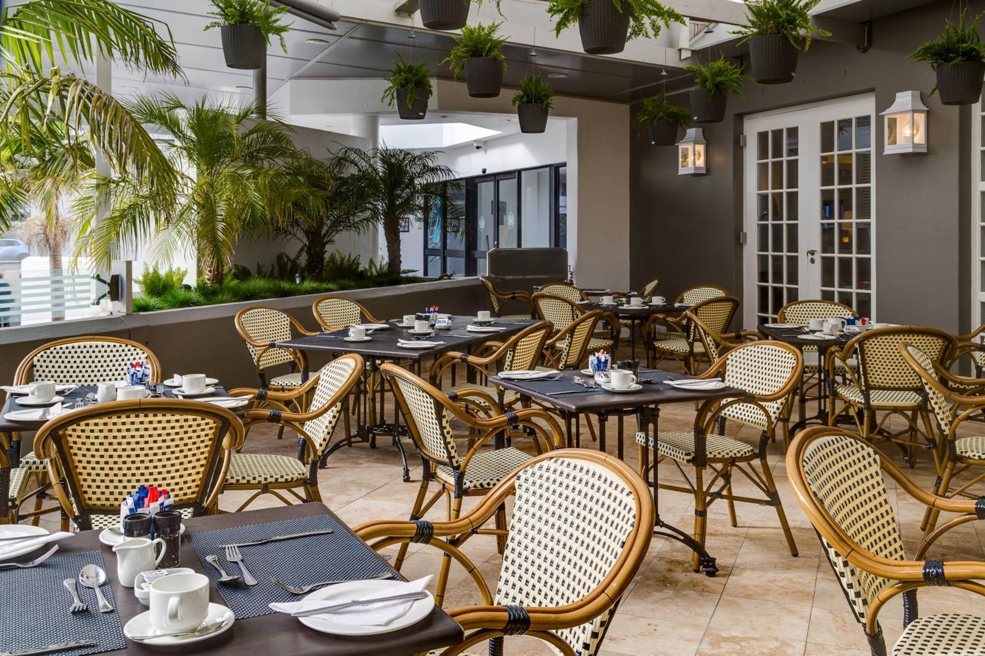 Protea Hotel By Marriott Cape Town Sea Point Екстериор снимка